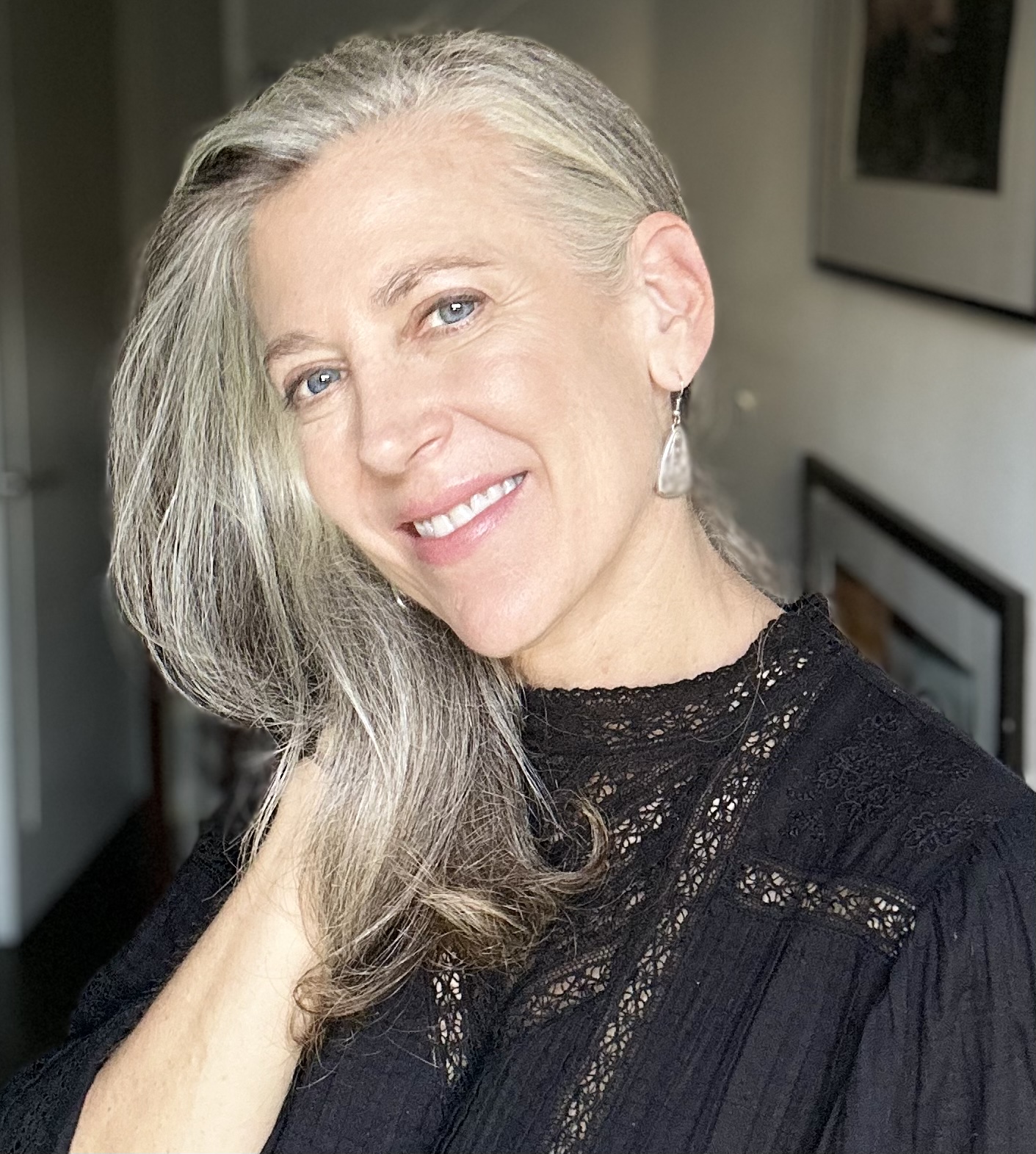 Daniella Landau, founder, CEO, entrepreneur,coach, healthcare technology, oncology, cancer support, healthcare marketing, content strategy, strategist, expertise, expert consultant, cancer wellness, pharmaceutical, patient advocate, digital patient education, digital patient engagement 